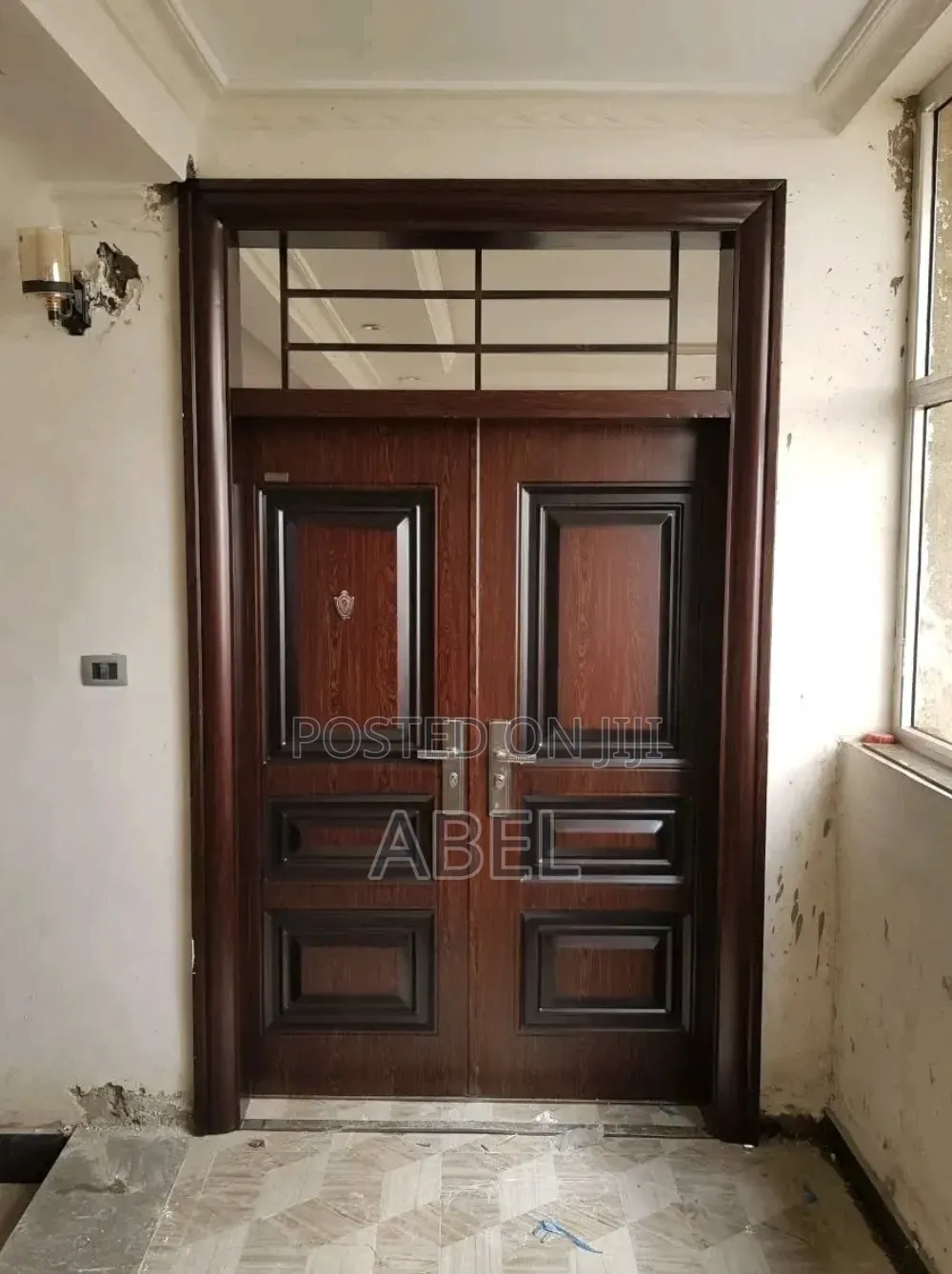 ​ለየት ያለ የውስጥ እና የውጭ ውበት: የVictor Door ዘመናዊ የበር አማራጮች