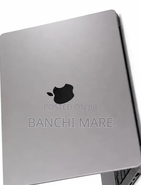 New Laptop Apple MacBook Pro 2021 M1 16GB Apple M1 Pro SSD 512GB