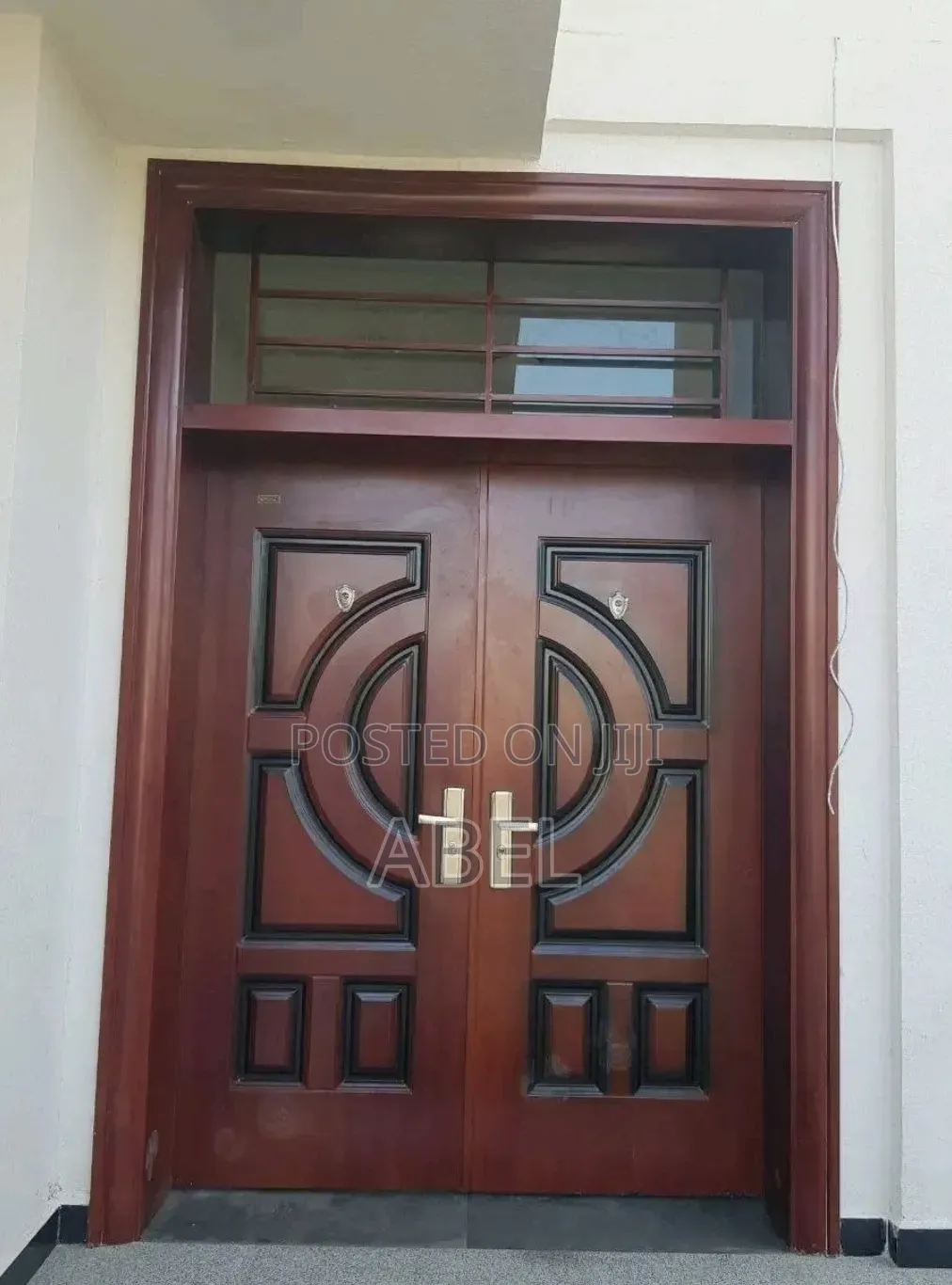 ዓይን የሚስብ መግቢያ: የVictor Door ጥራት ያላቸው በሮች ለሽያጭ
