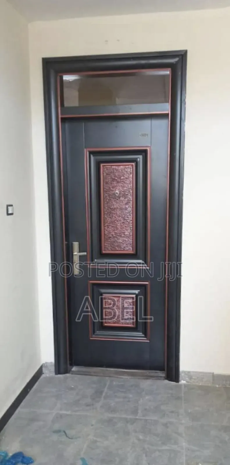 ዓይን የሚስብ መግቢያ: የVictor Door ጥራት ያላቸው በሮች ለሽያጭ