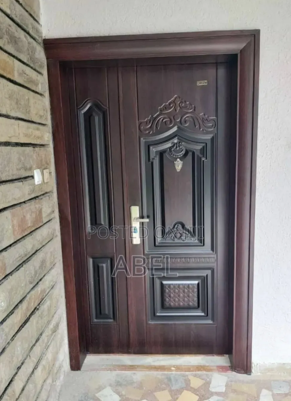 ዓይን የሚስብ መግቢያ: የVictor Door ጥራት ያላቸው በሮች ለሽያጭ