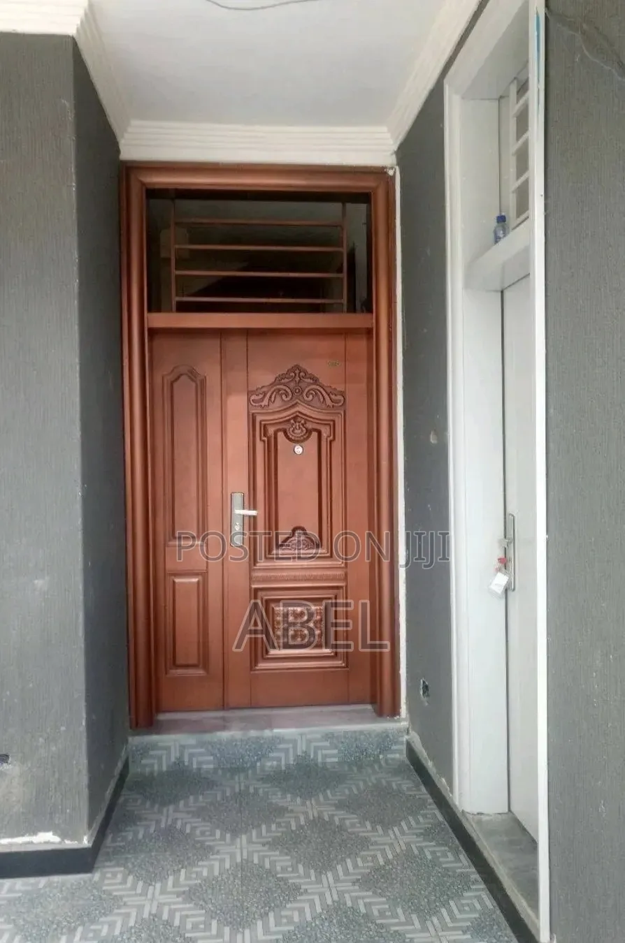 ዓይን የሚስብ መግቢያ: የVictor Door ጥራት ያላቸው በሮች ለሽያጭ