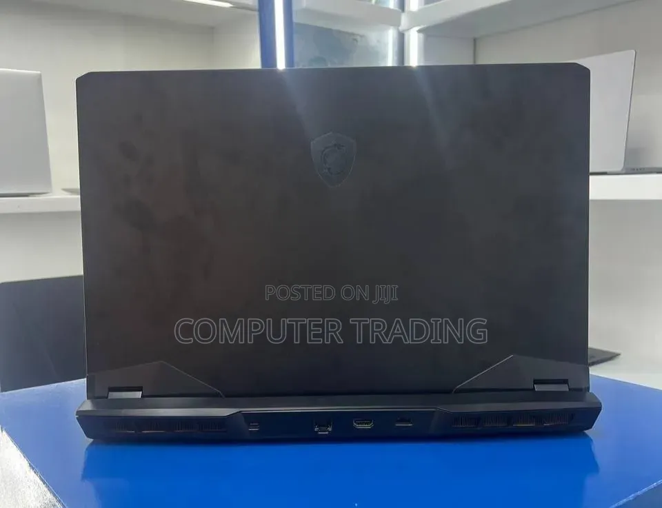 New Laptop MSI GP75 Leopard 16GB Intel Core i7 SSD 1T