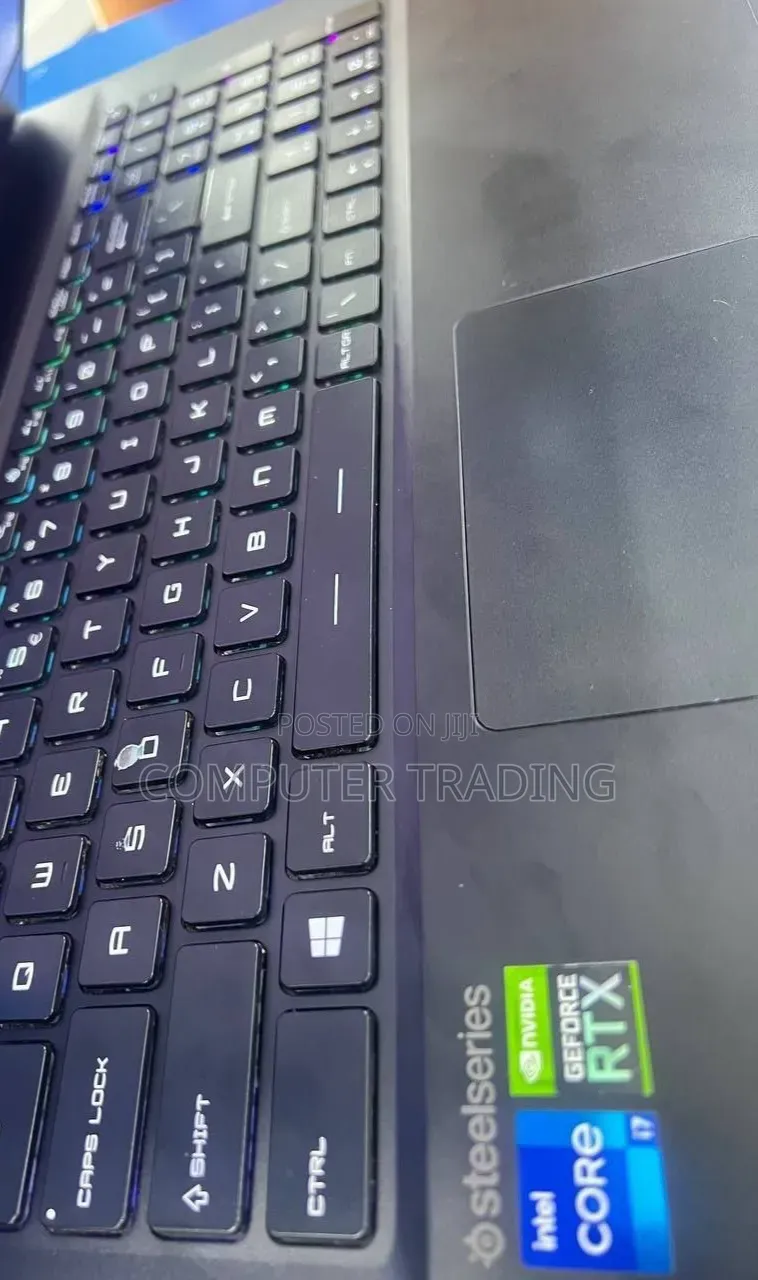 New Laptop MSI GP75 Leopard 16GB Intel Core i7 SSD 1T