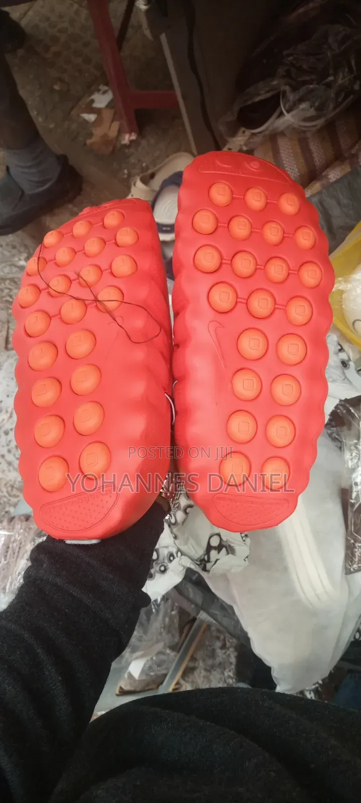 Nike Mind Red