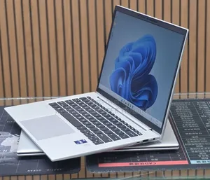 New Laptop HP EliteBook 840 G9 16GB Intel Core i7 SSD 512GB