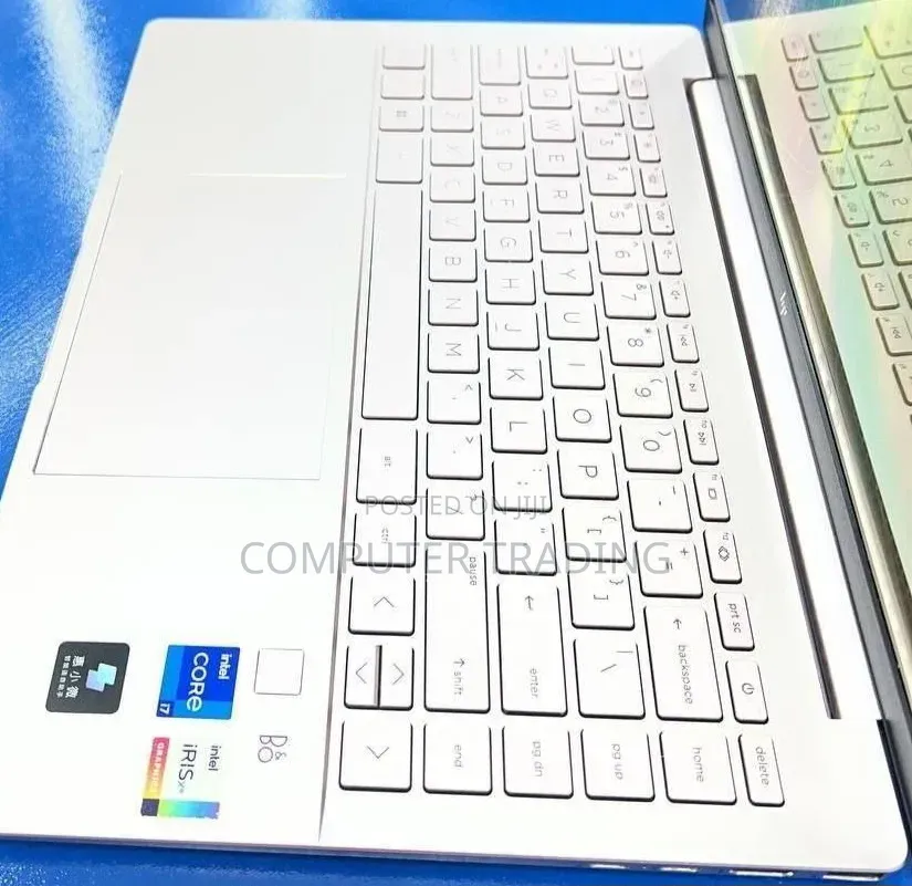New Laptop HP Pavilion X2 10 16GB Intel Core i7 SSD 1T