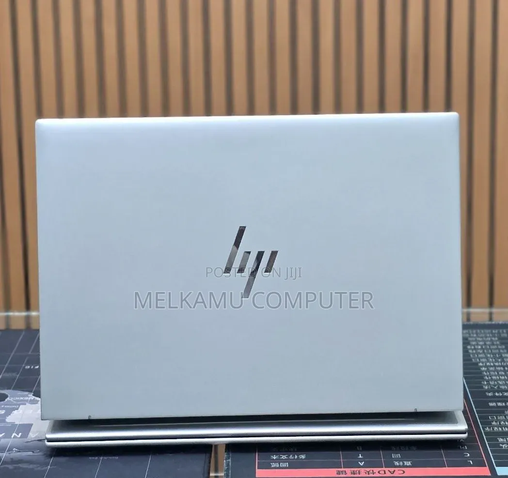 New Laptop HP EliteBook 840 G10 16GB Intel Core i7 SSD 512GB