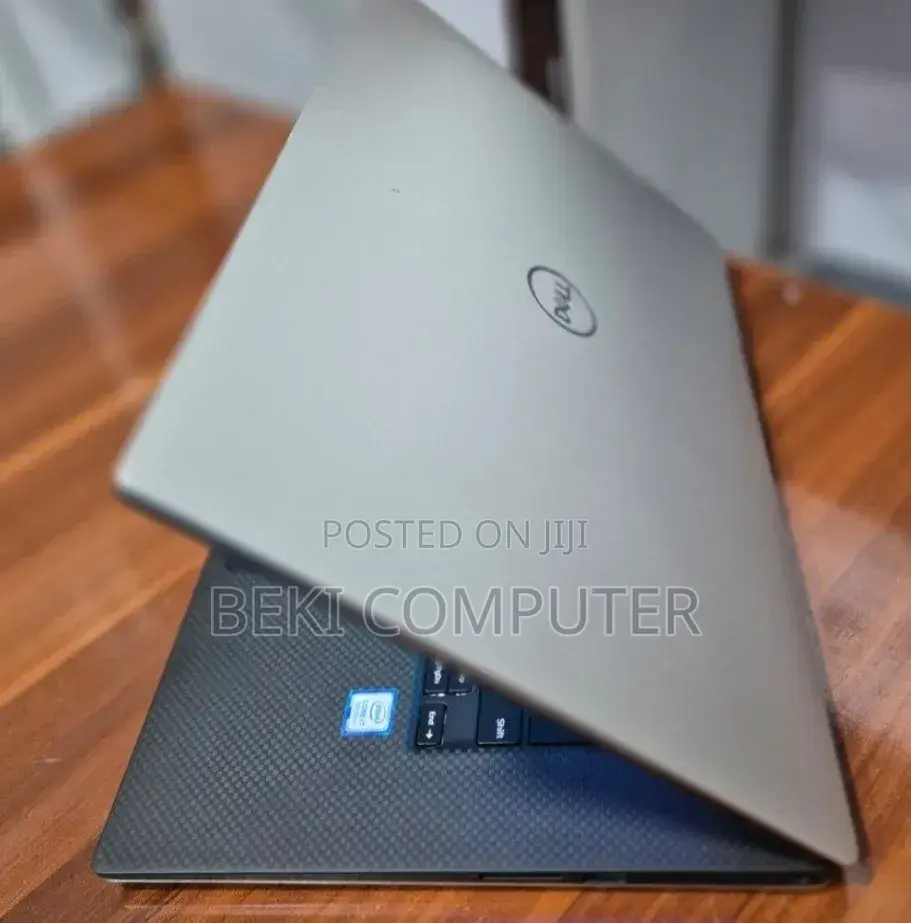 New Laptop Dell XPS 15 16GB Intel Core i7 SSD 512GB