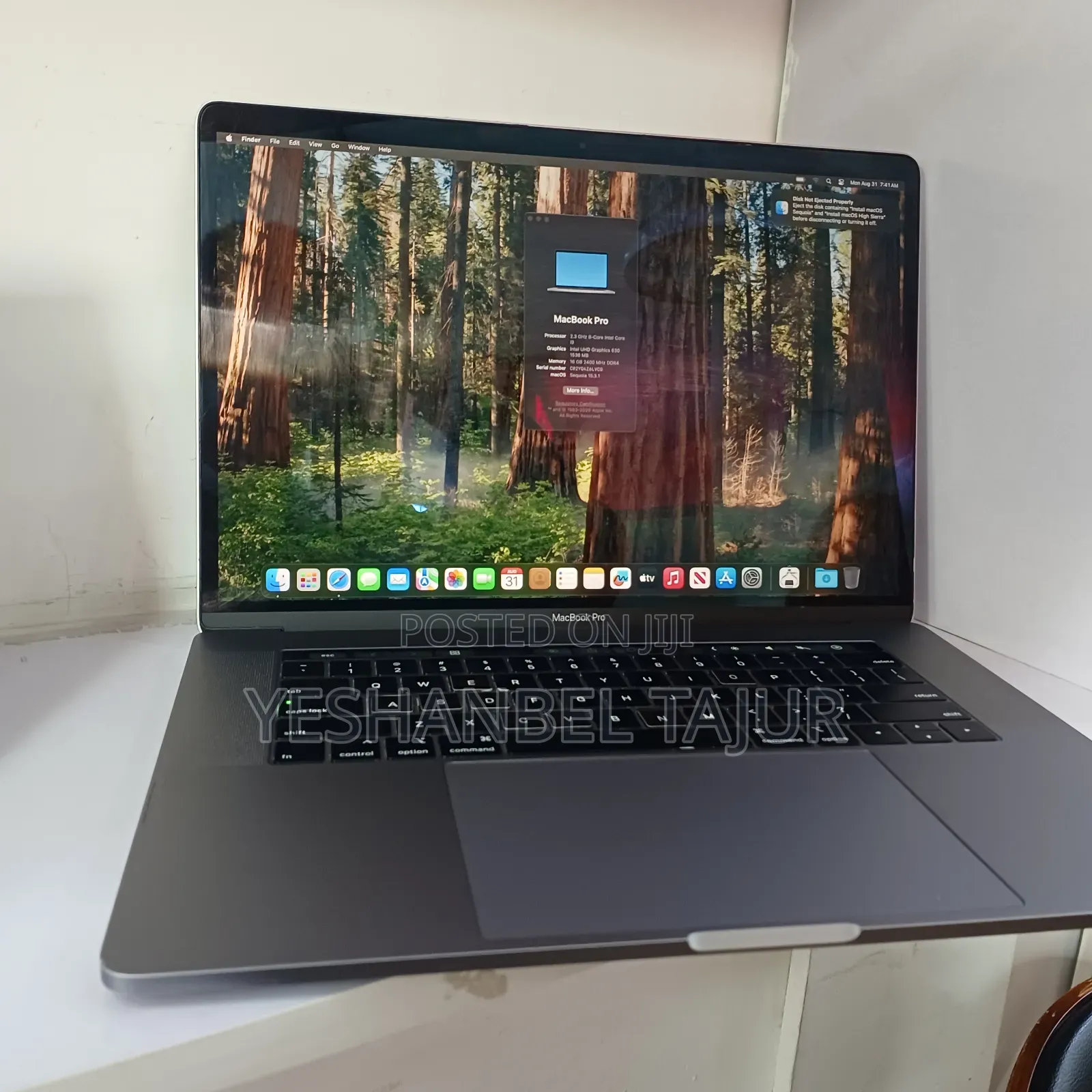 New Laptop Apple MacBook Pro 2019 16GB Intel Core i9 SSD 512GB