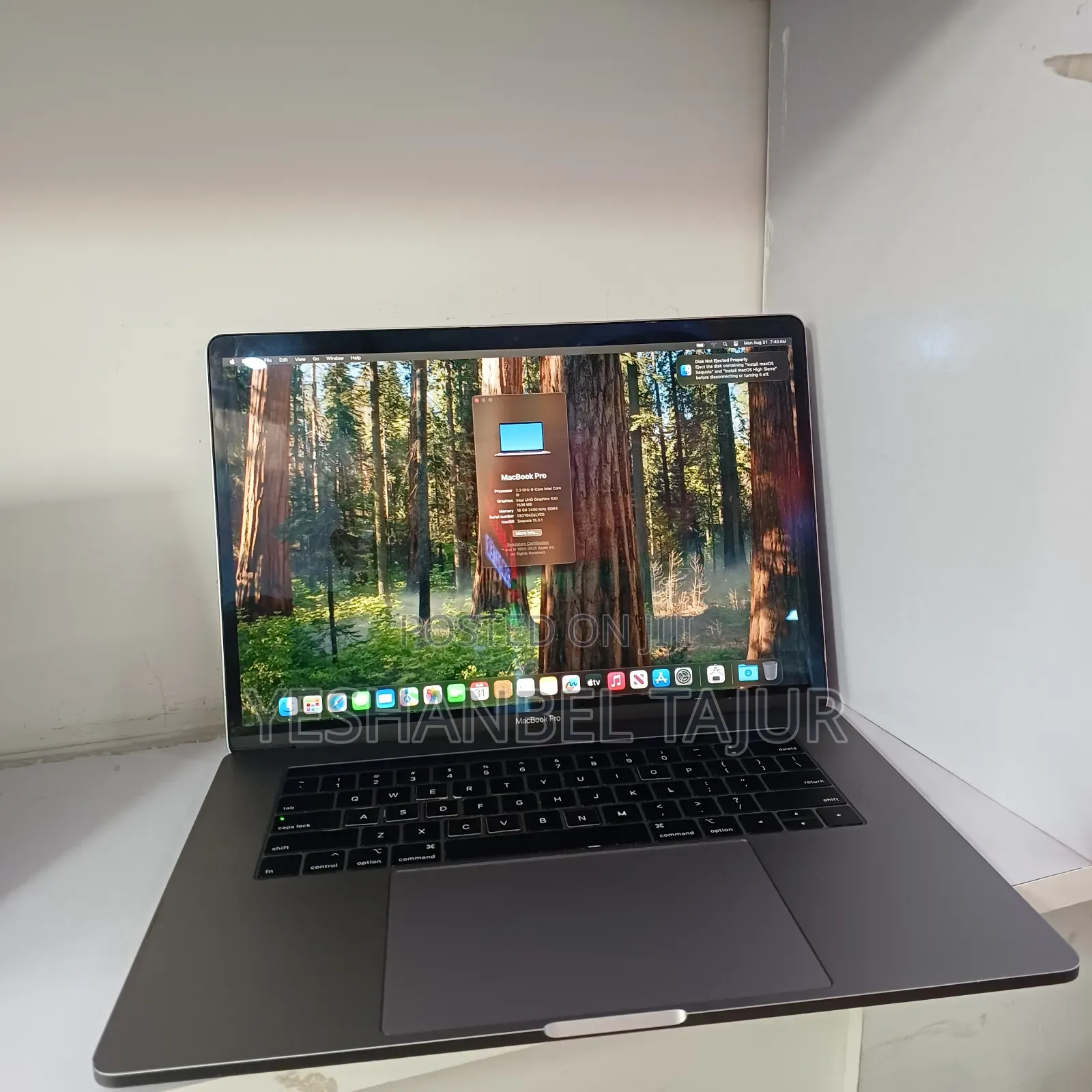 New Laptop Apple MacBook Pro 2019 16GB Intel Core i9 SSD 512GB