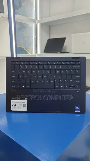 New Laptop HP OmniBook Ultra Flip 14" 16GB Intel Core Ultra 5 SSD 512GB