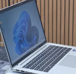 New Laptop HP EliteBook 840 G9 16GB Intel Core i7 SSD 512GB