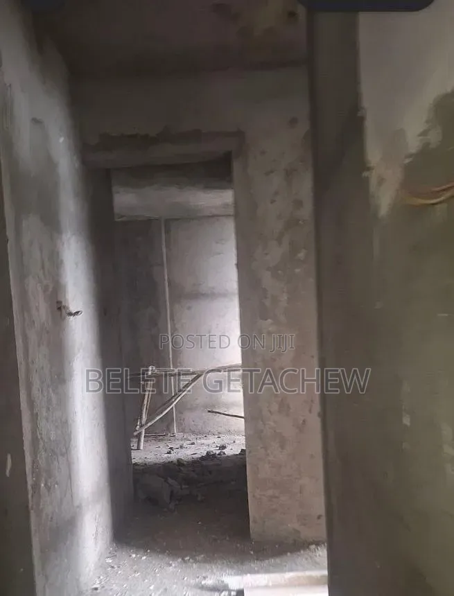 3bdrm Apartment in Semit,  Semifinished, Bole for sale