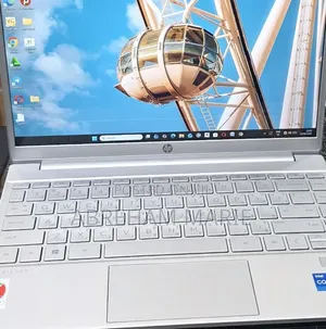 New Laptop HP Pavilion 15 8GB Intel Core i5 SSD 256GB