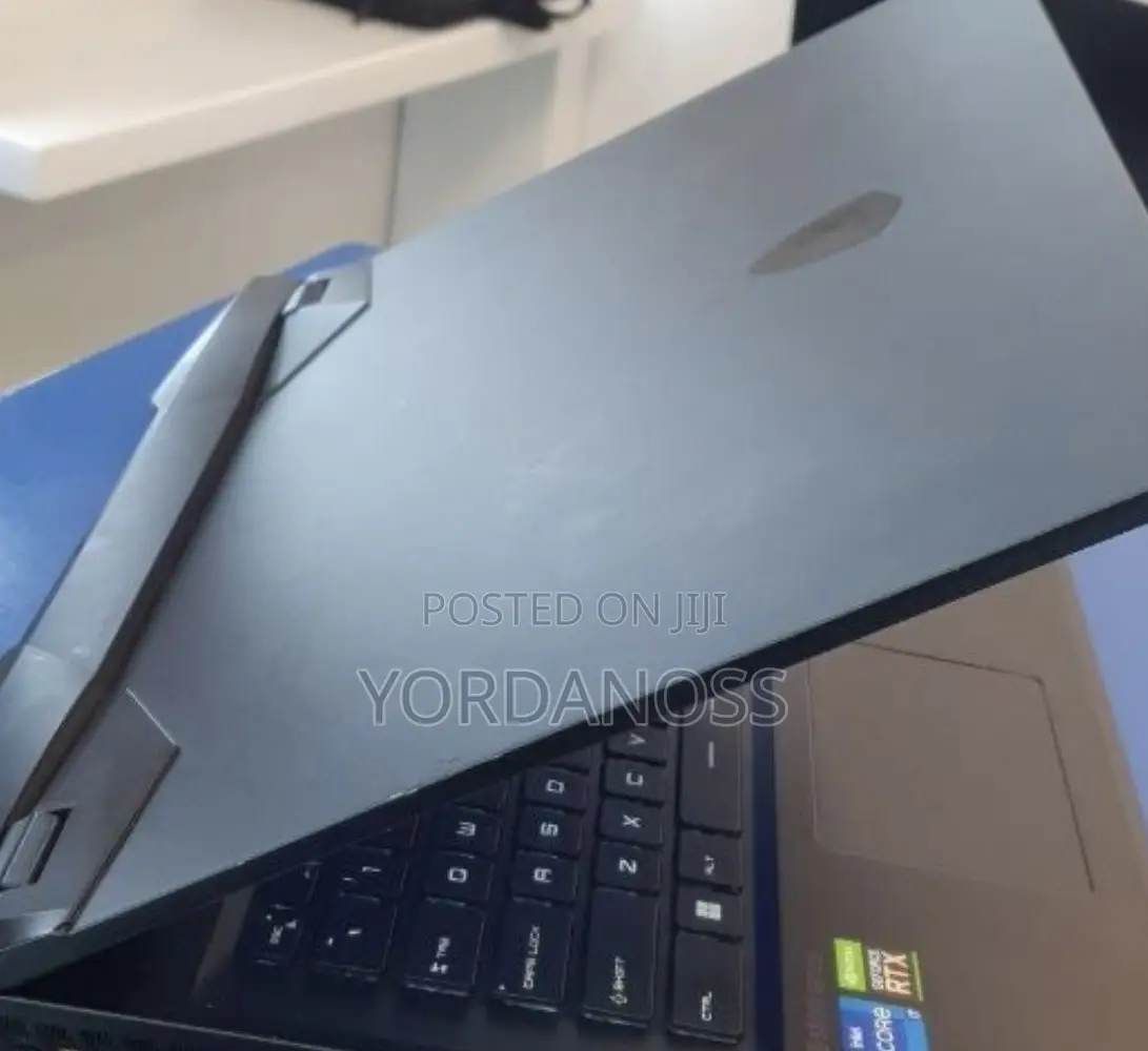 New Laptop MSI GP75 Leopard 16GB Intel Core i7 SSD 1T
