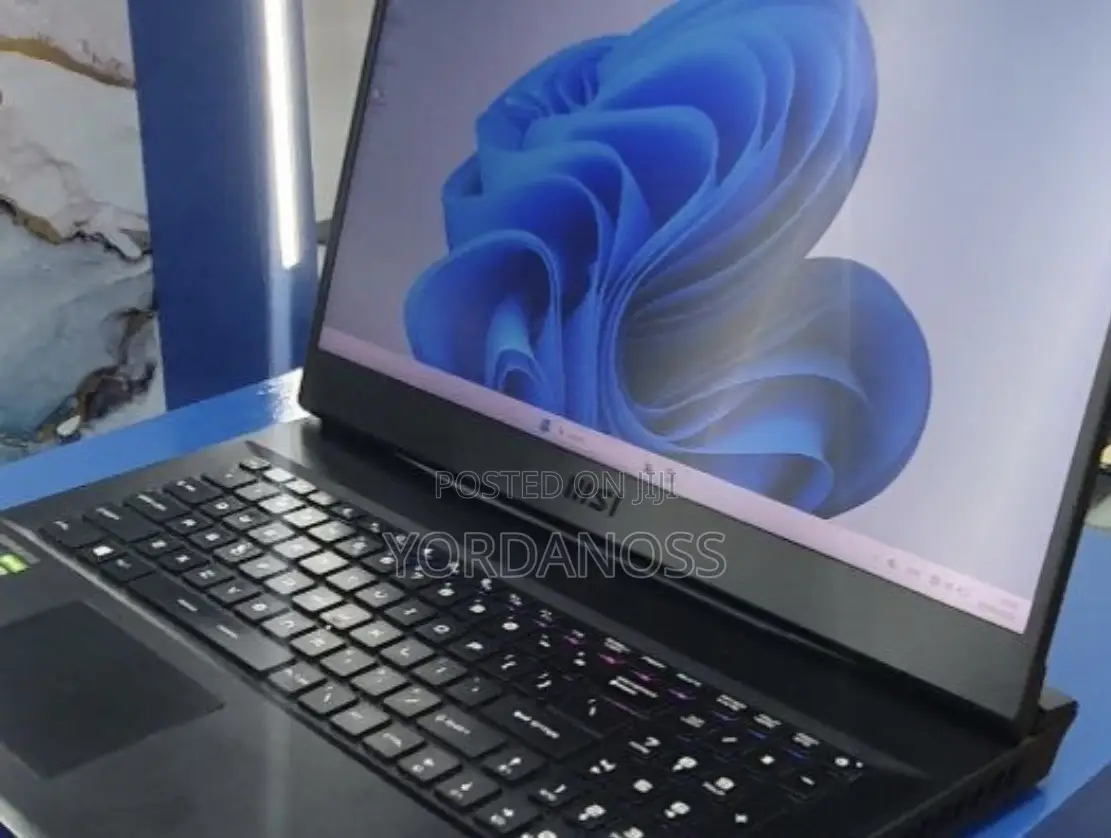 New Laptop MSI GP75 Leopard 16GB Intel Core i7 SSD 1T