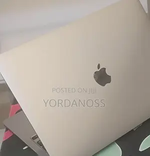 Laptop Apple MacBook Pro 2020 M1 8GB Apple M1 SSD 256GB