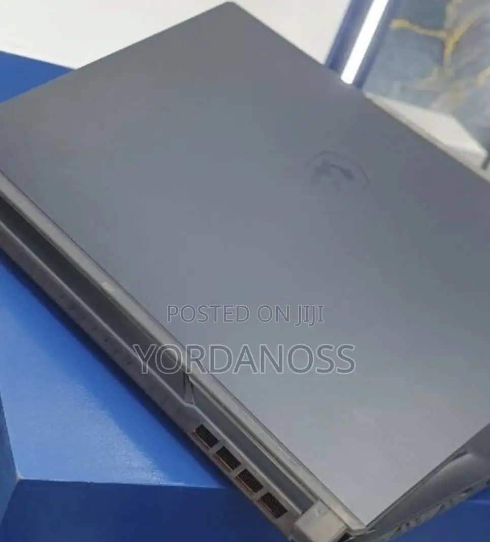 New Laptop MSI Cyborg 15 16GB Intel Core i7 SSD 1T