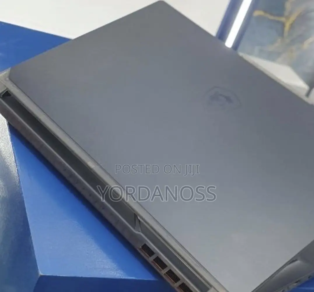 New Laptop MSI Cyborg 15 16GB Intel Core i7 SSD 1T