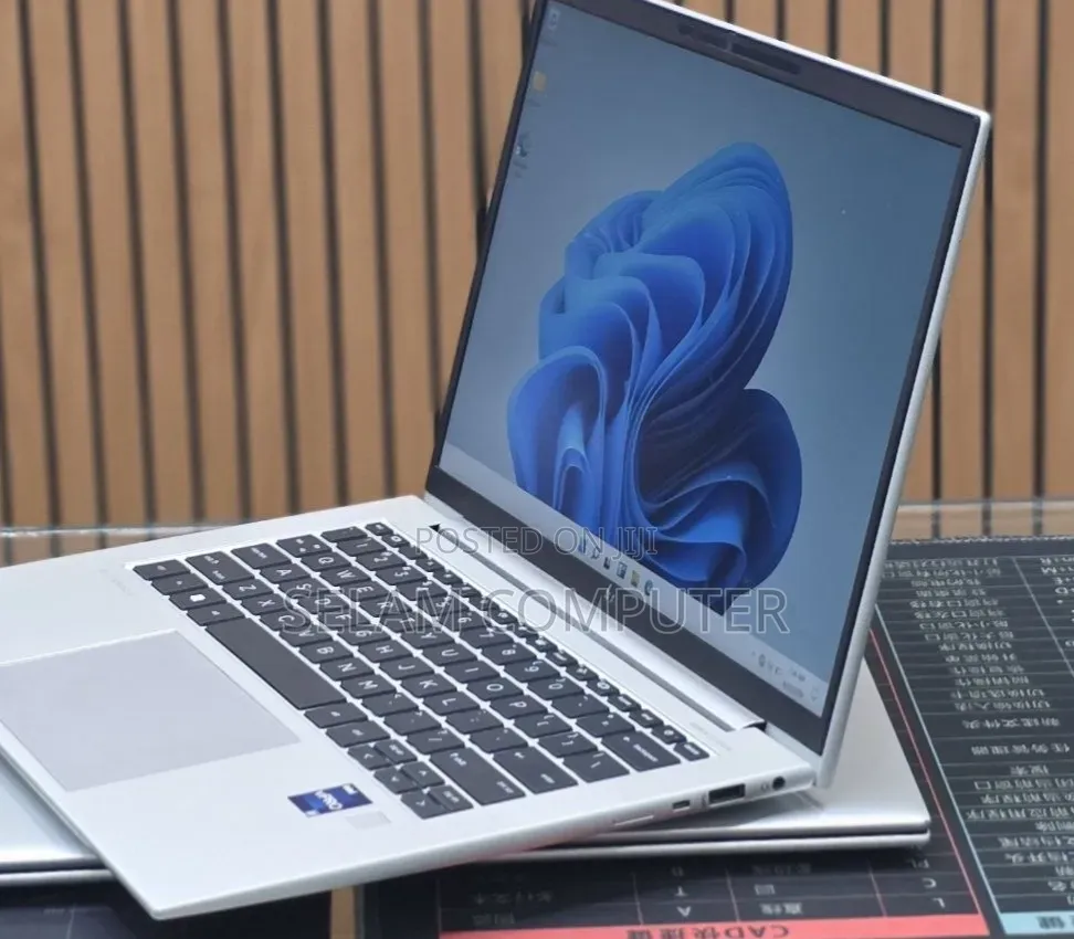 New Laptop HP EliteBook 640 G9 16GB Intel Core i7 SSD 512GB