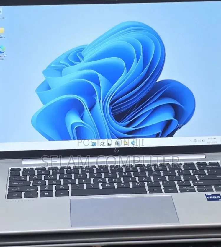 New Laptop HP EliteBook 640 G9 16GB Intel Core i7 SSD 512GB