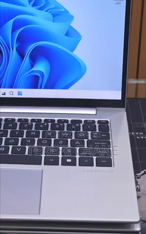 New Laptop HP EliteBook 840 G9 16GB Intel Core i7 SSD 512GB