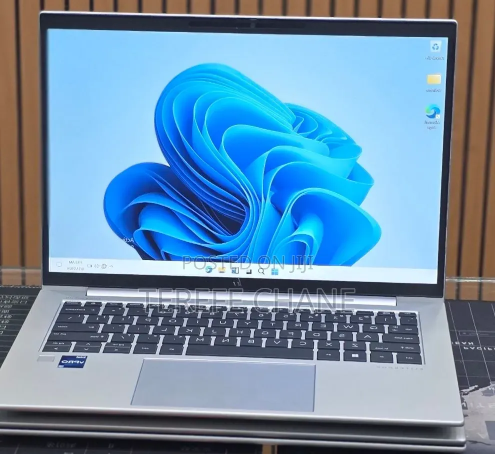 New Laptop HP EliteBook 840 G9 16GB Intel Core i7 SSD 512GB