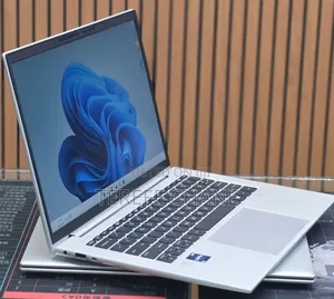 New Laptop HP EliteBook 840 G9 16GB Intel Core i7 SSD 512GB
