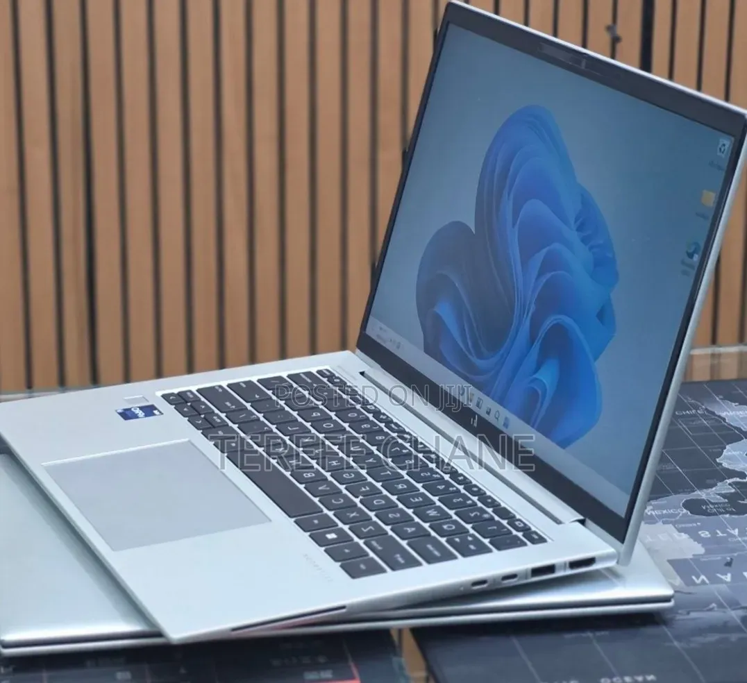 New Laptop HP EliteBook 840 G9 16GB Intel Core i7 SSD 512GB