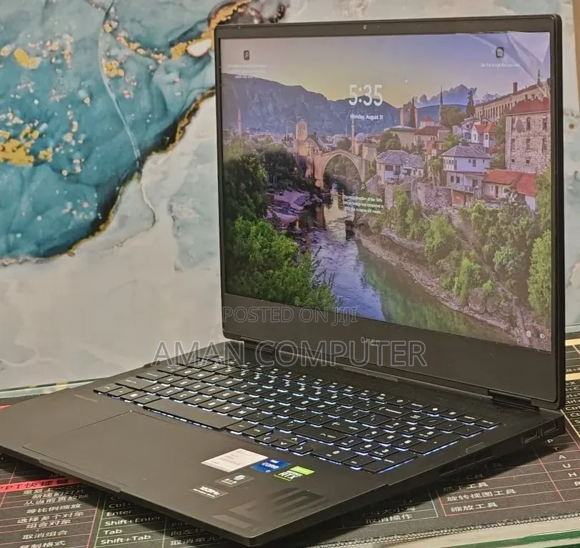 New Laptop HP Omen 16 16GB Intel Core i7 SSD 512GB