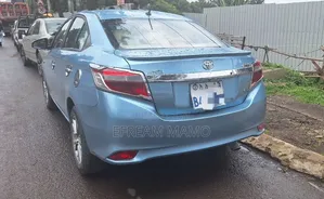 Toyota Yaris 2015