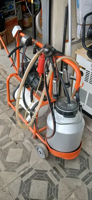Cow Milking Machine