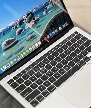 New Laptop Apple MacBook Pro 2022 M2 8GB Apple M2 SSD 512GB