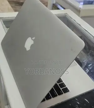 New Laptop Apple MacBook Air 2015 8GB Intel Core i9 SSD 256GB