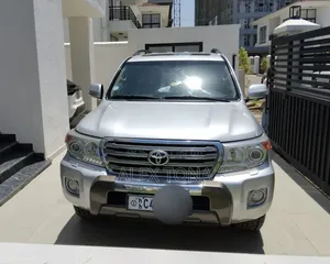Toyota Land Cruiser 2015 Silver