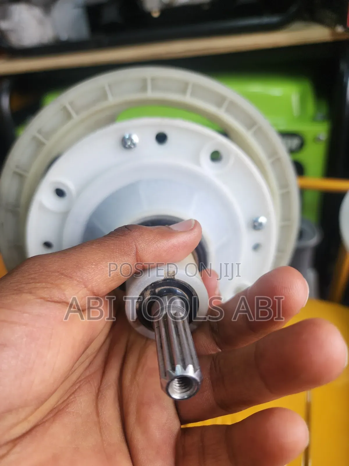 Gearcase Assembly