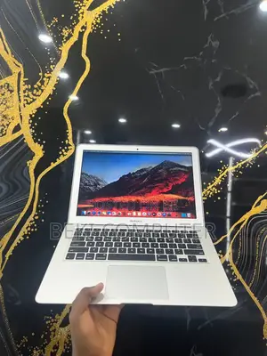 New Laptop Apple MacBook Air 2017 8GB Intel Core i5 SSD 128GB