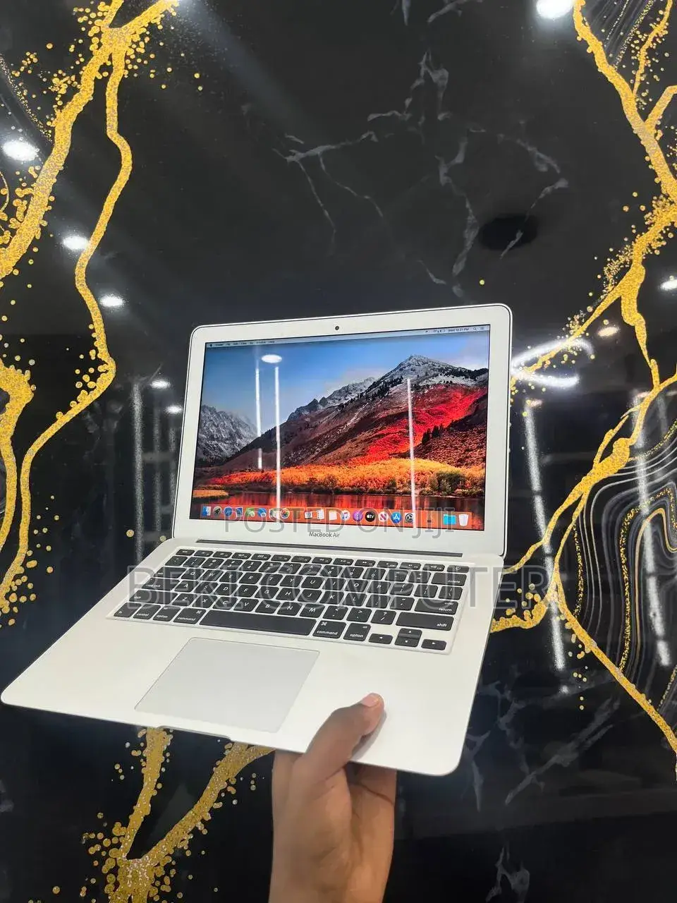 New Laptop Apple MacBook Air 2017 8GB Intel Core i5 SSD 128GB