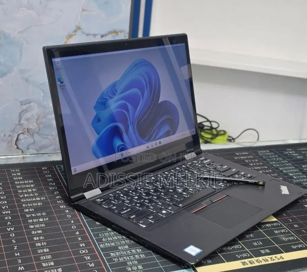 New Laptop Lenovo ThinkPad X380 Yoga 16GB Intel Core i5 SSD 256GB
