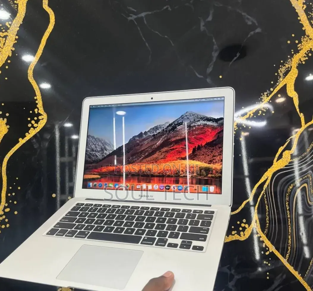 New Laptop Apple MacBook Air 2017 8GB Intel Core i5 SSD 128GB
