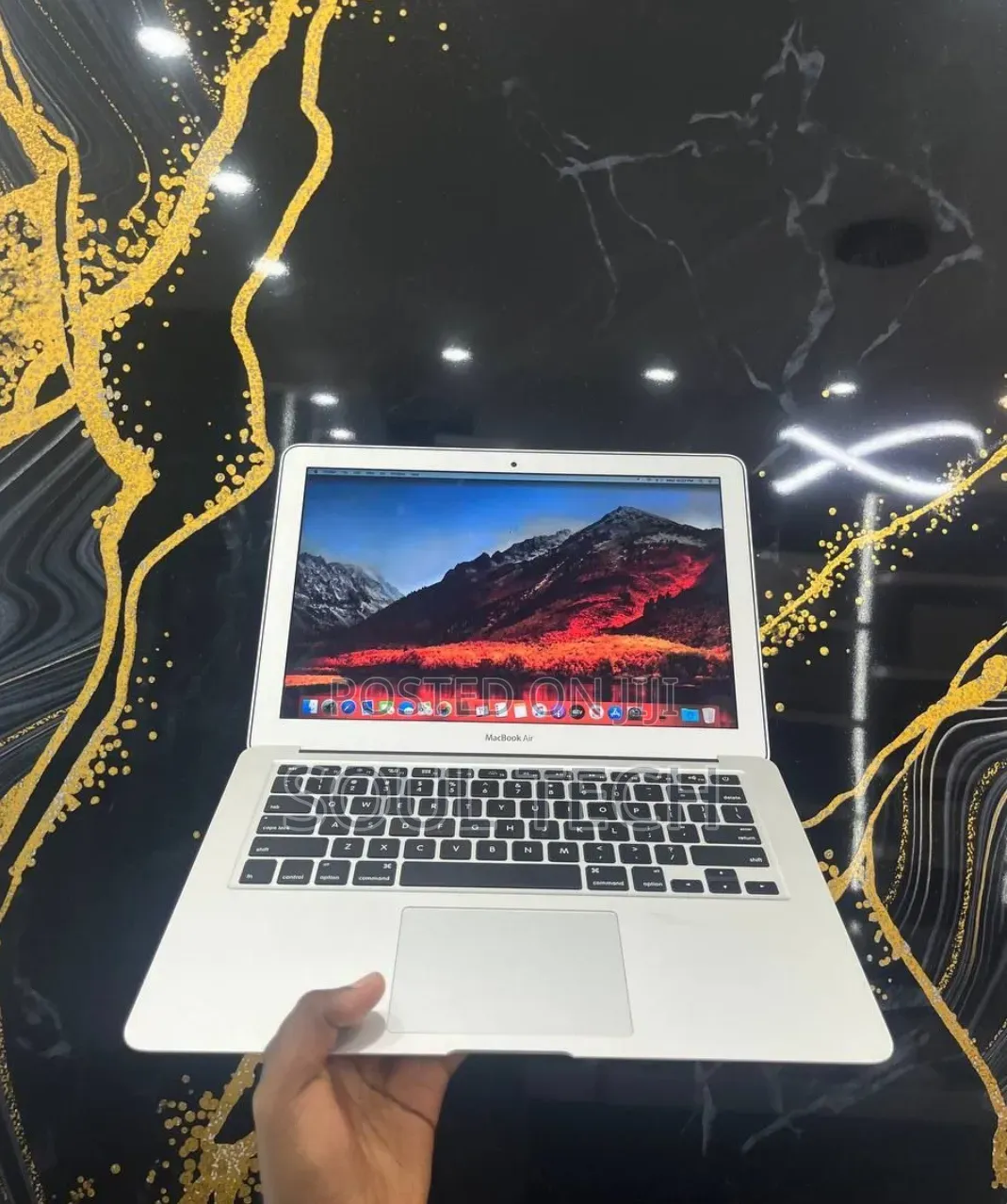 New Laptop Apple MacBook Air 2017 8GB Intel Core i5 SSD 128GB