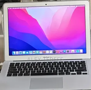 New Laptop Apple MacBook Air 2017 8GB Intel Core i7 SSD 128GB