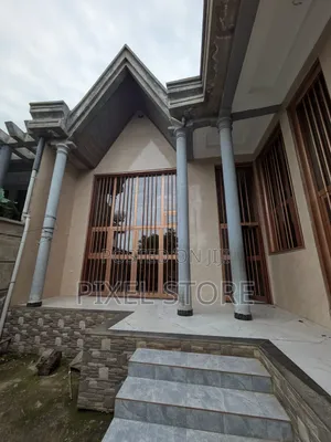 3bdrm House in Adama for sale