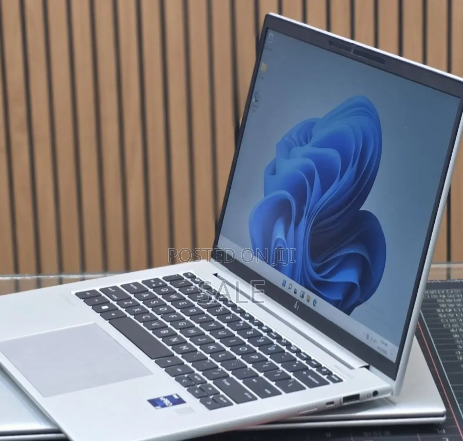 New Laptop HP EliteBook 840 G8 16GB Intel Core i7 SSD 512GB