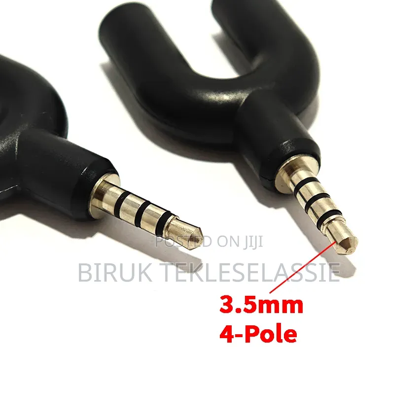 3.5mm Audio and Microphone Y-Splitter Adapter
