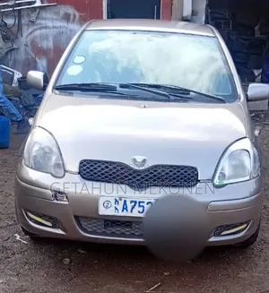 Toyota Vitz 2004