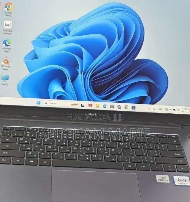 New Laptop Huawei MateBook 13 WRT-W19E 8GB Intel Core i3 SSD 256GB