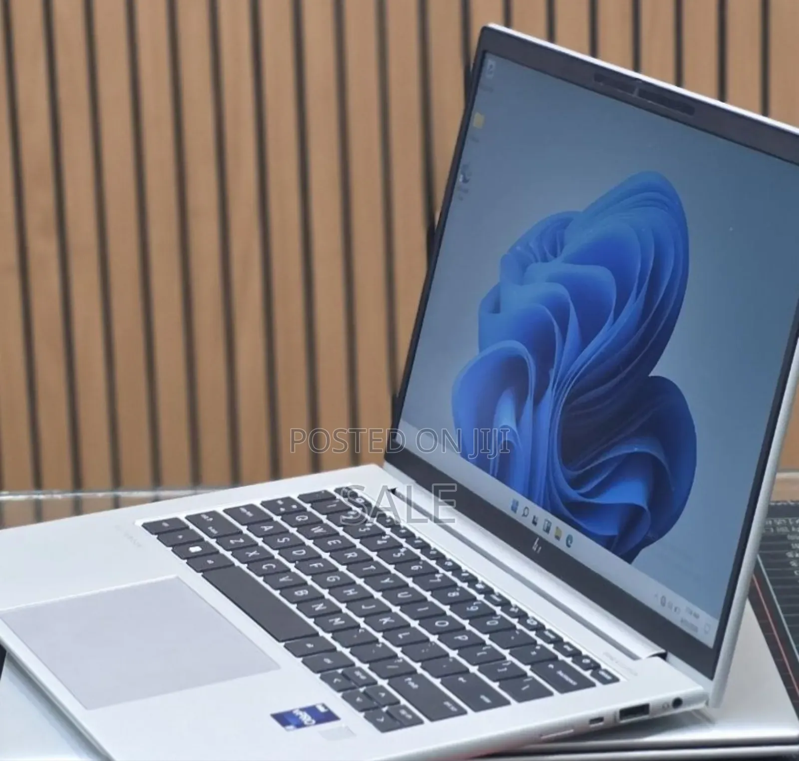 New Laptop HP EliteBook 840 G9 16GB Intel Core i7 SSD 512GB