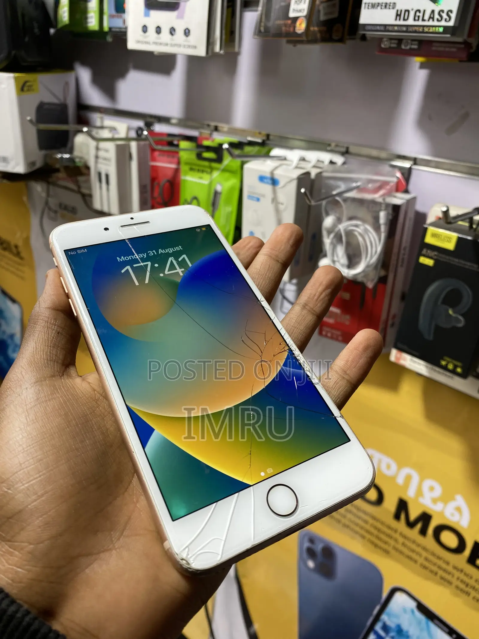 Apple iPhone 8 Plus 64 GB Gold
